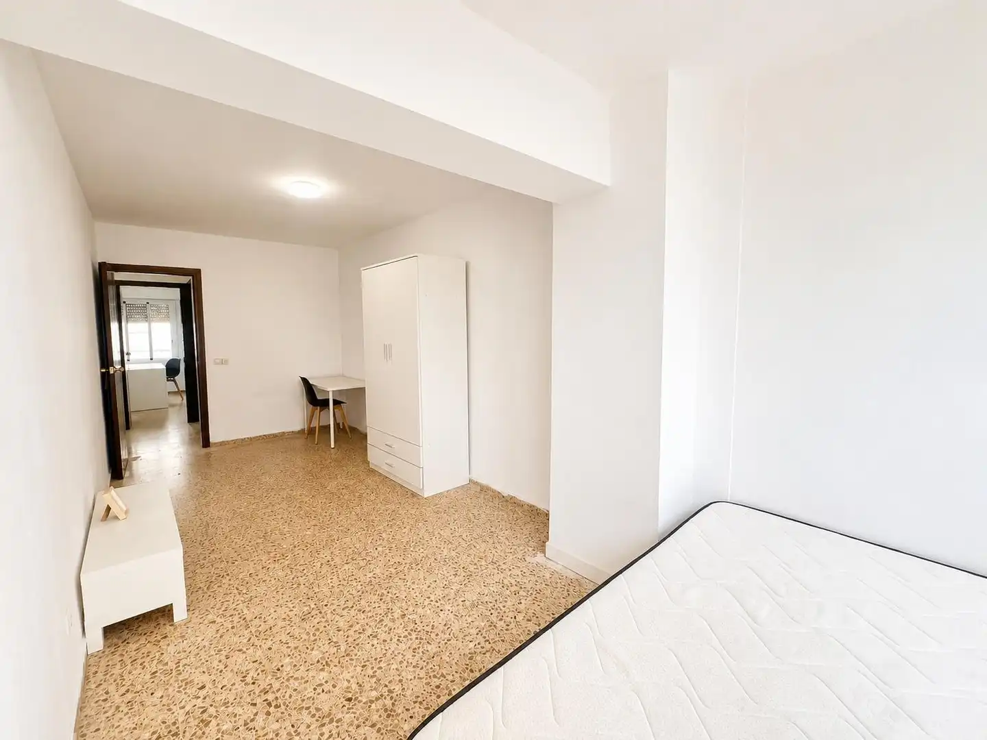 Habitación de Piso en venta en Valencia con Balcón
