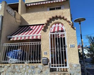 Außenansicht von Einfamilien-Reihenhaus miete in San Fulgencio mit Klimaanlage, Terrasse und Balkon