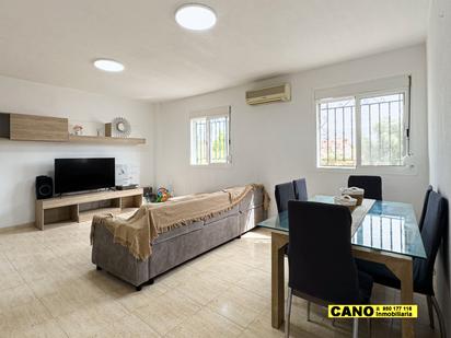 Sala d'estar de Pis en venda en Huércal de Almería amb Aire condicionat, Calefacció i Terrassa