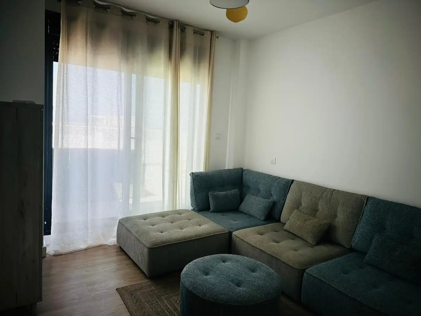 Wohnzimmer von Wohnungen zum Verkauf in Tarifa mit Klimaanlage, Heizung und Terrasse