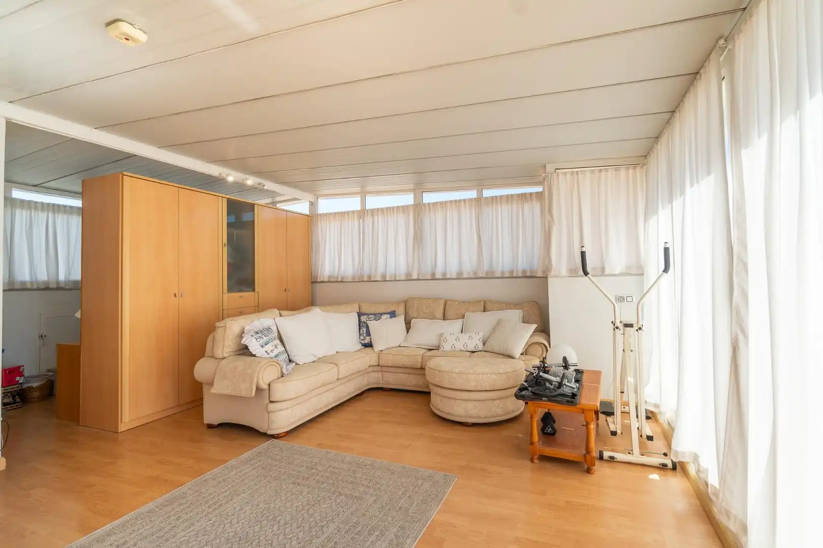 Sala d'estar de Casa o xalet en venda en Orihuela amb Aire condicionat, Jardí privat i Terrassa