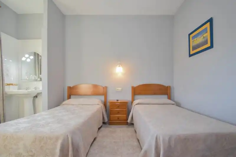 Edificio en venta en Avenida Palos de la Frontera, 3, Santa Fe