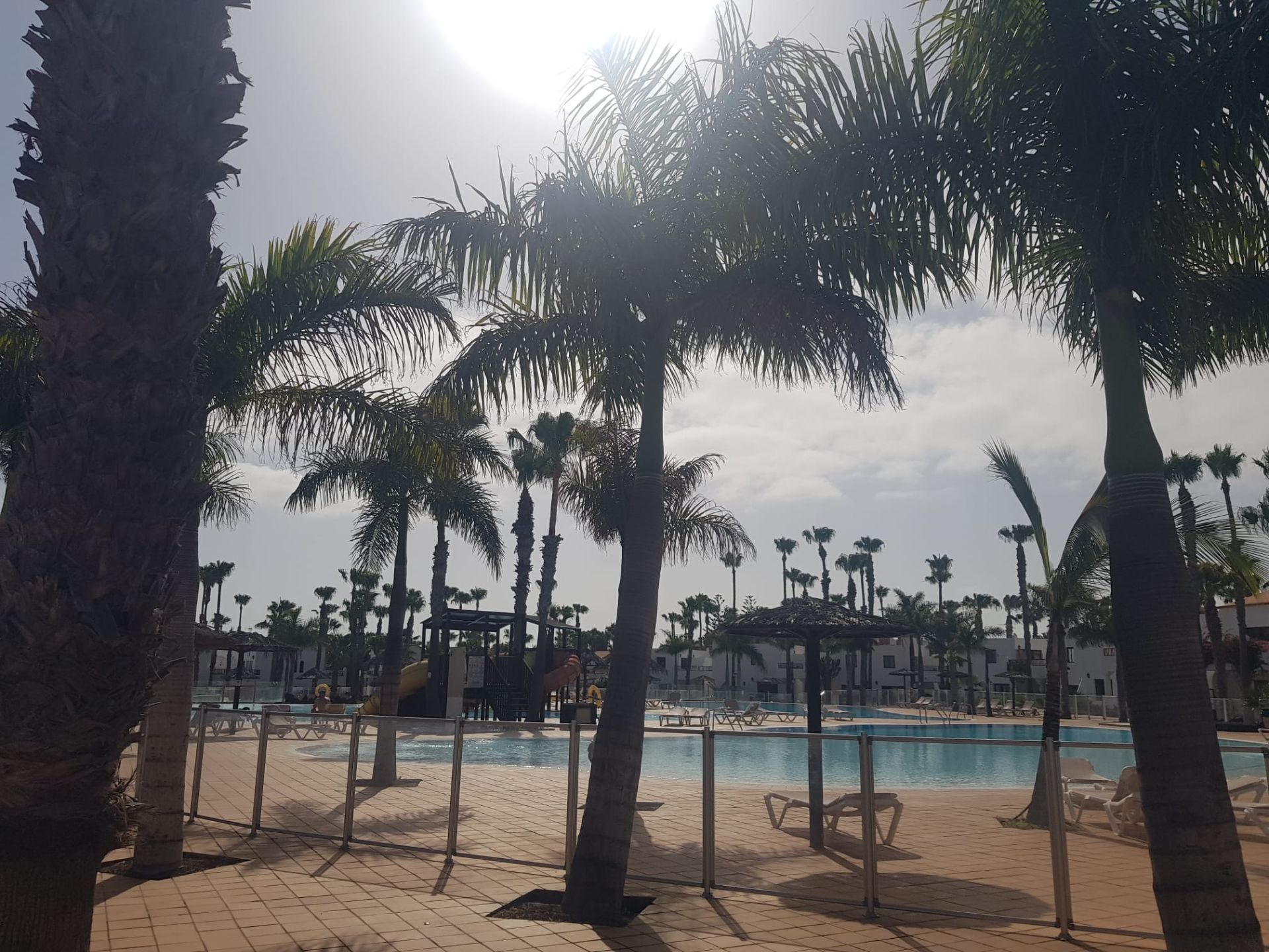 Piscina de Apartamento en venta en La Oliva