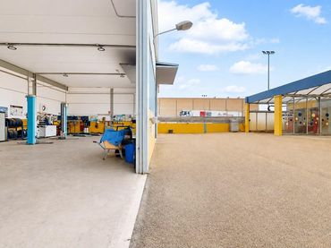 Industrial building for sale in Calle calle miguel gomez uribe 1