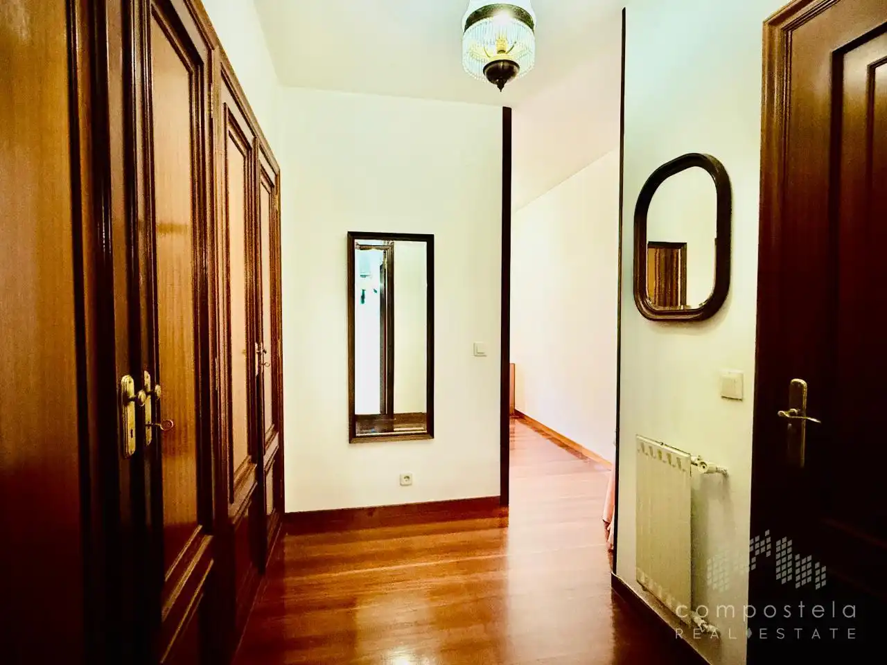 Piso en venta en Santiago de Compostela  con Calefacción, Parquet y Trastero