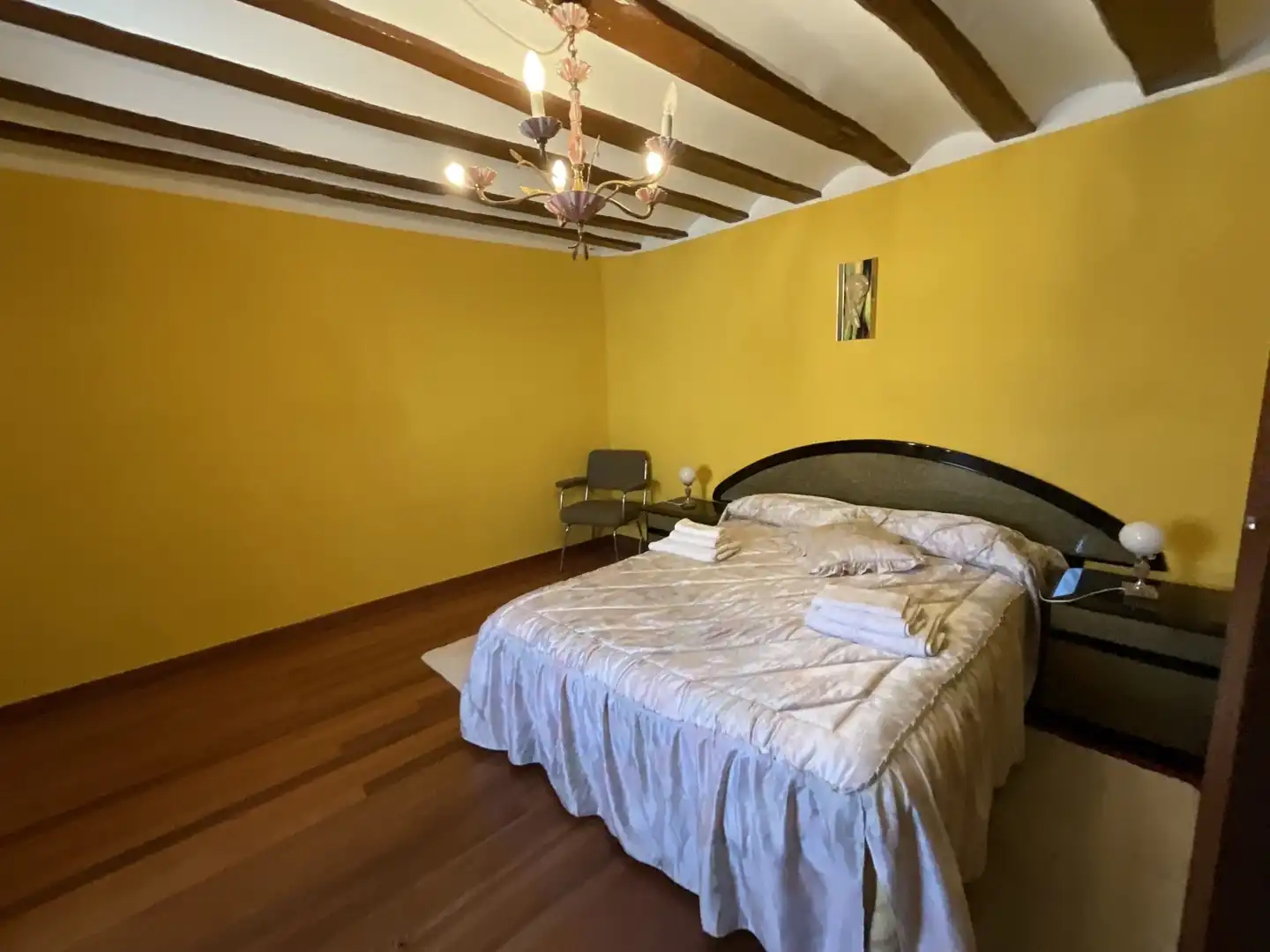 Dormitori de Casa o xalet en venda en Santurde de Rioja amb Calefacció, Parquet i Terrassa