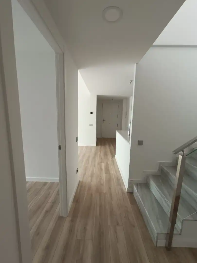 Piso en venta en Viladecans con Terraza, Piscina y Balcón
