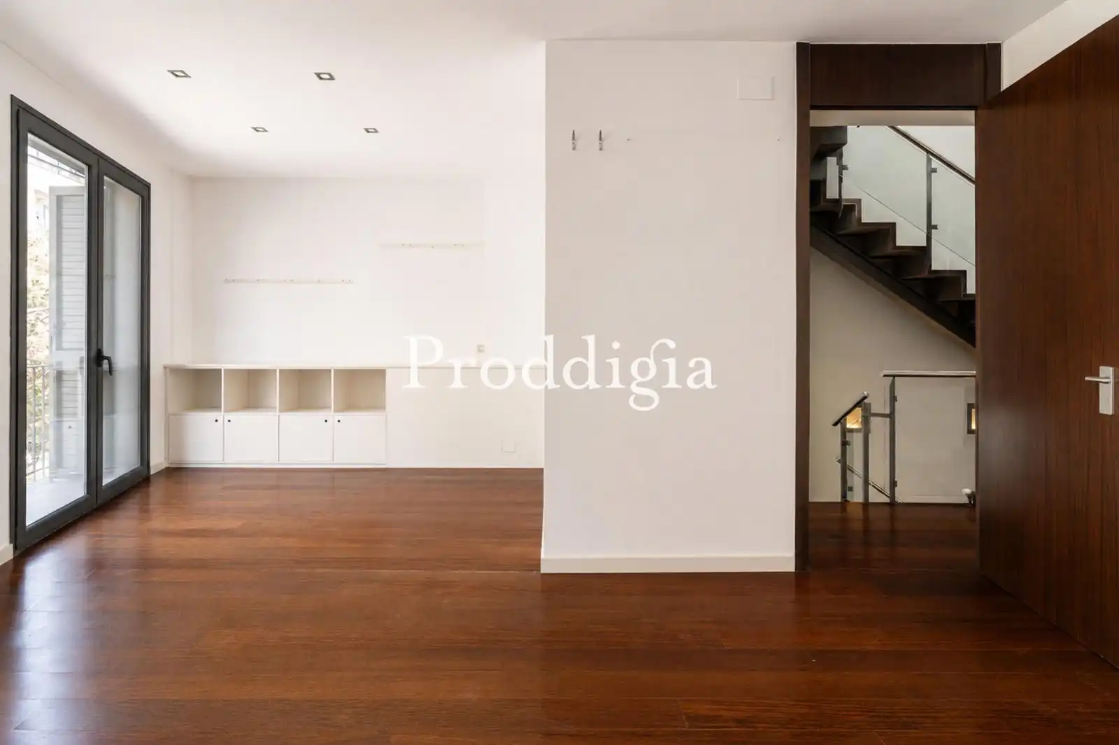 Sala d'estar de Casa o xalet en venda en Barcelona amb Aire condicionat, Calefacció i Terrassa