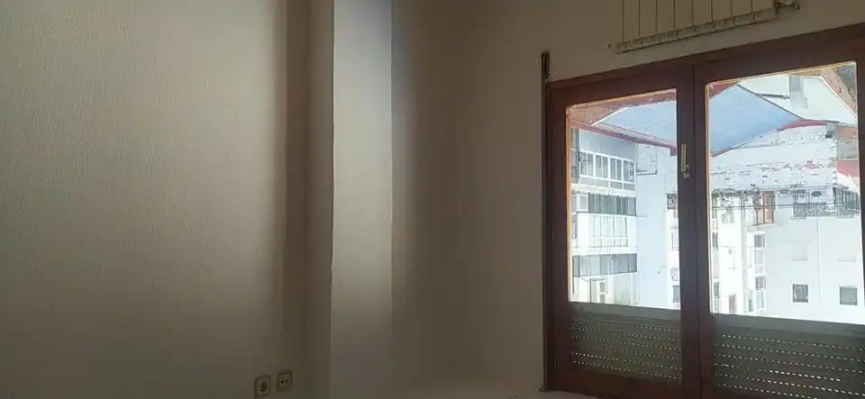 Pis en venda a Calle de Gascón de Gotor, Ruiseñores