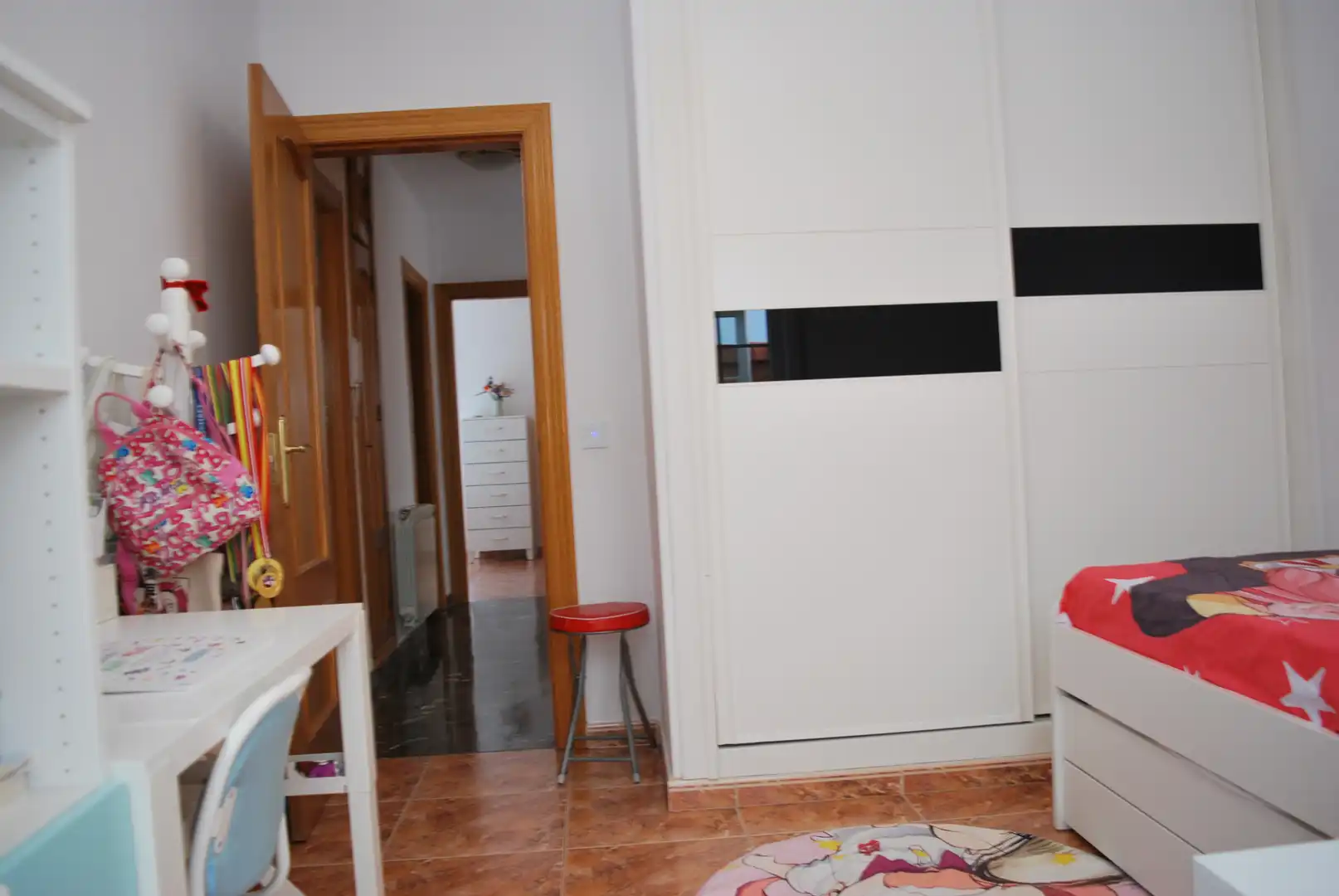 Schlafzimmer von Einfamilien-Reihenhaus zum Verkauf in Valdemorillo mit Privatgarten, Terrasse und Abstellraum
