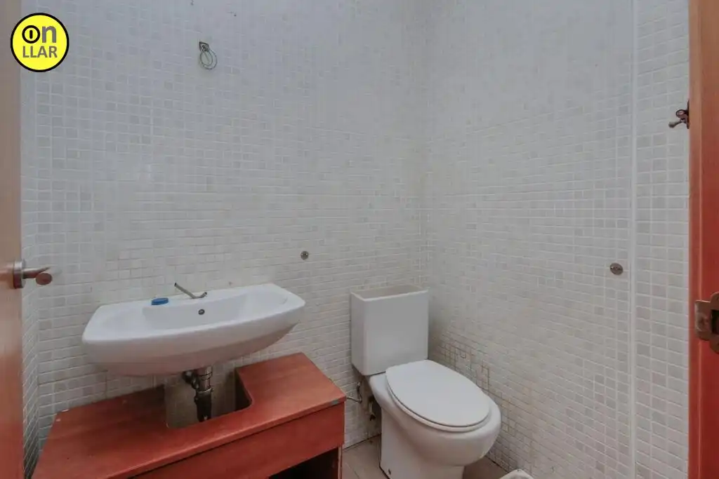 Bathroom of Houses for sale in Sentmenat