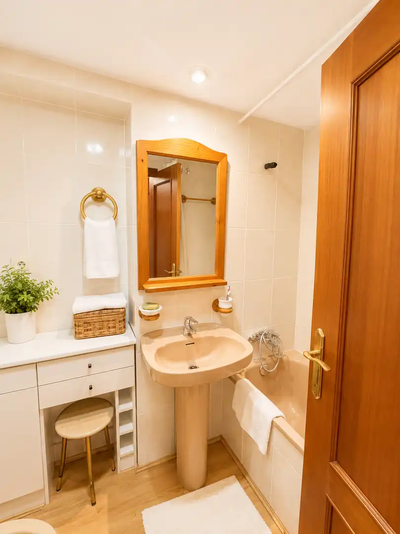 Bany de Apartament en venda en Benidorm amb Terrassa i Moblat