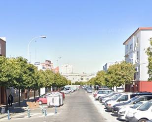 Vista exterior de Planta baixa en venda en  Sevilla Capital