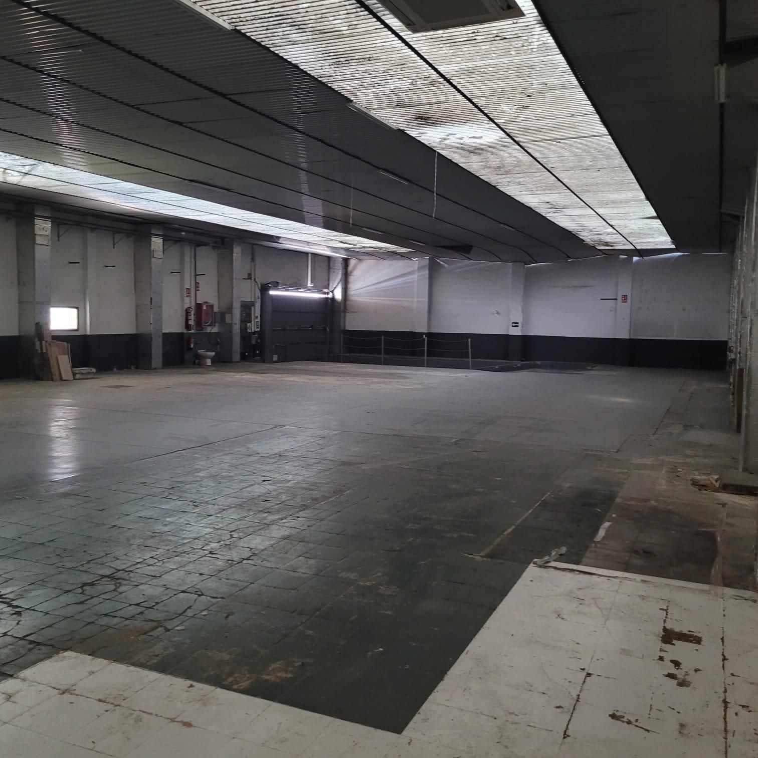 Nau industrial de lloguer en Sabadell