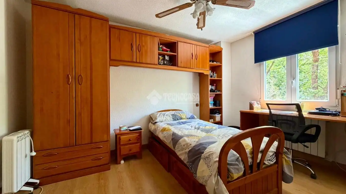 Bedroom of Flat for sale in Madrid  with Air Conditioner, Heating and Terrace