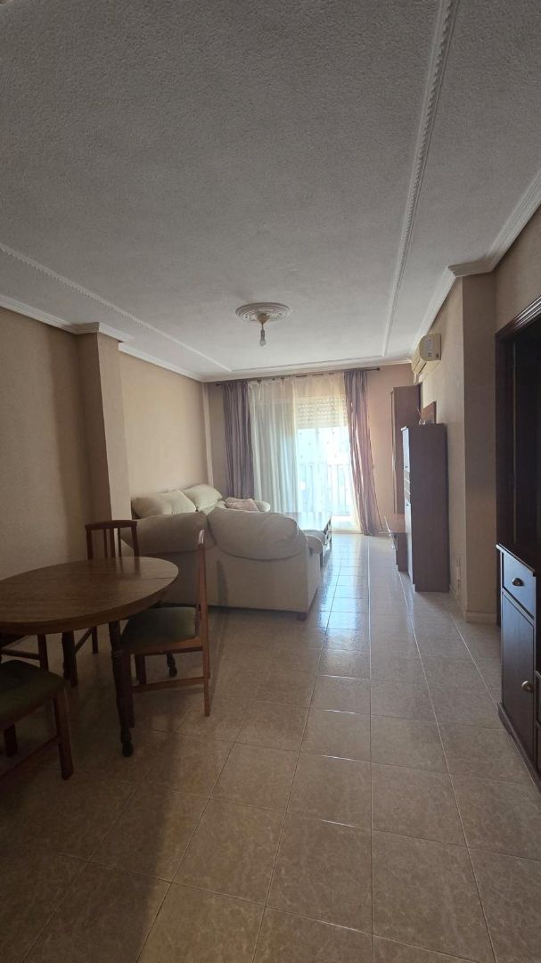 Sala d'estar de Pis en venda en Casar de Cáceres amb Aire condicionat, Traster i Moblat