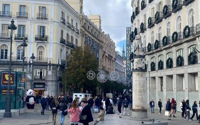 Vista exterior de Pis de lloguer en  Madrid Capital amb Aire condicionat i Calefacció