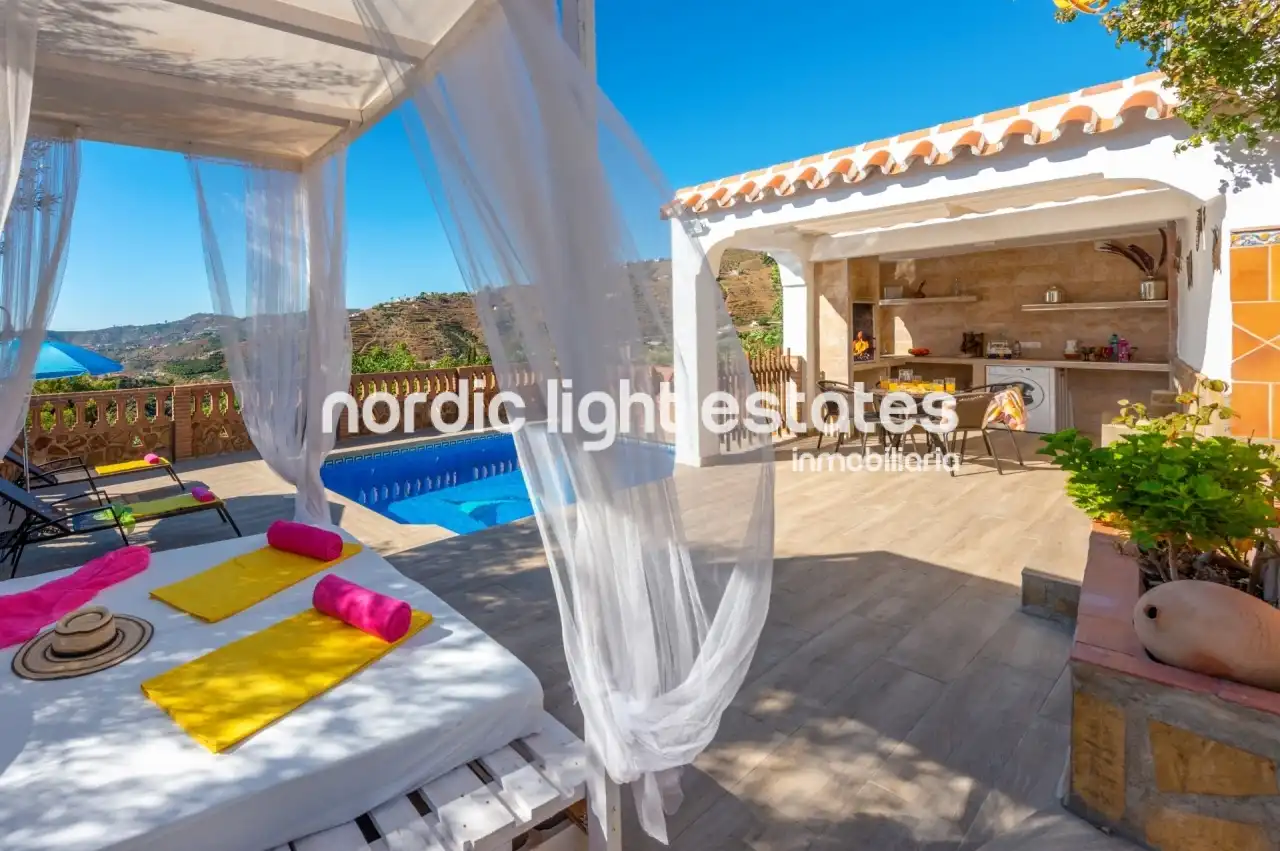 House with pool to rent in Frigiliana, imagen 3