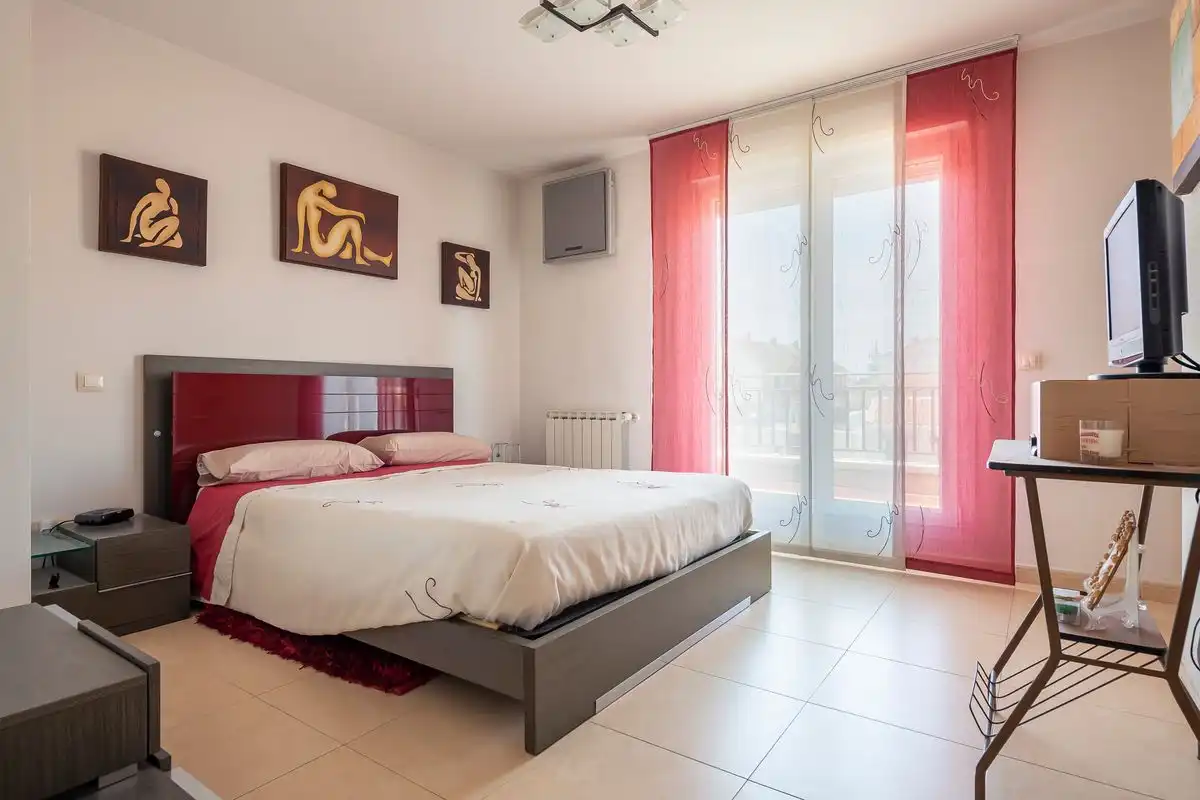 Habitación de Casa o chalet en venta en Titulcia con Aire acondicionado, Calefacción y Jardín privado
