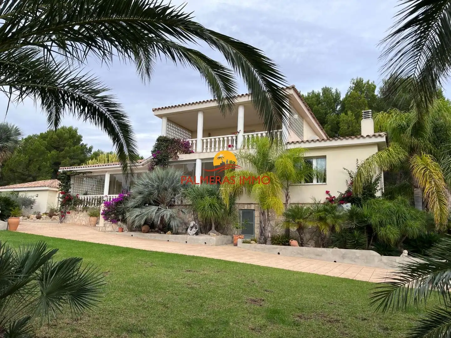 Vista exterior de Casa o xalet en venda en L'Ametlla de Mar  amb Terrassa i Piscina