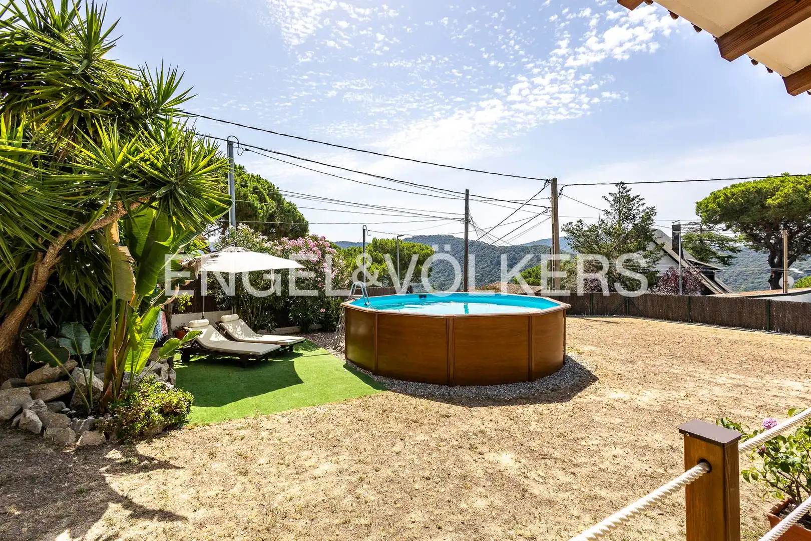 Piscina de Casa o chalet en venta en Vilanova del Vallès con Aire acondicionado, Calefacción y Jardín privado