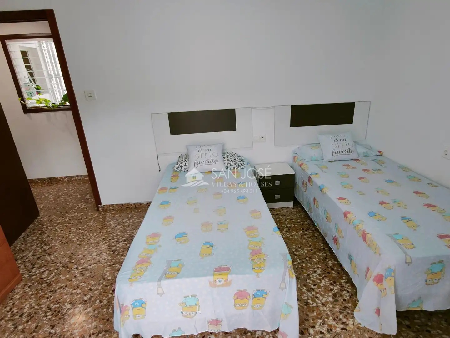 Dormitori de Pis en venda en Aspe amb Terrassa, Traster i Moblat