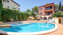 Swimming pool of House or chalet for sale in Castelldefels  with Air Conditioner, Heating and Private garden