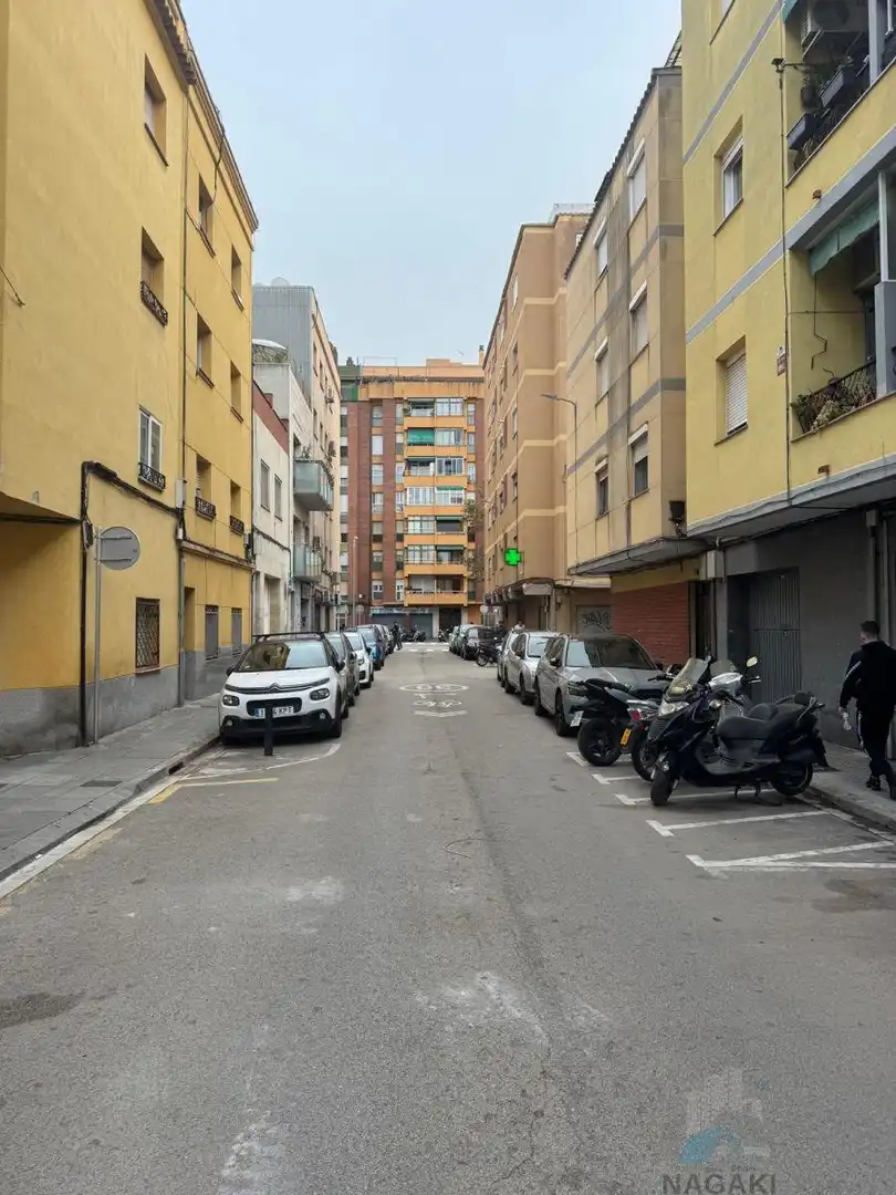 Vista exterior de Piso en venta en El Prat de Llobregat
