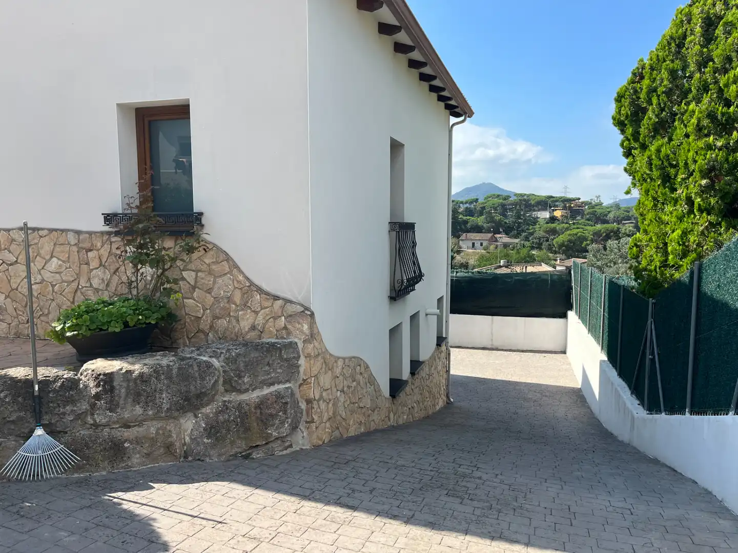 Vista exterior de Casa o xalet en venda en Vilanova del Vallès amb Aire condicionat, Calefacció i Jardí privat