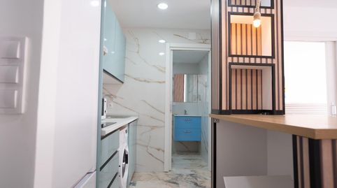 Foto 4 de Apartamento de alquiler en Parque Alcosa, Sevilla Capital