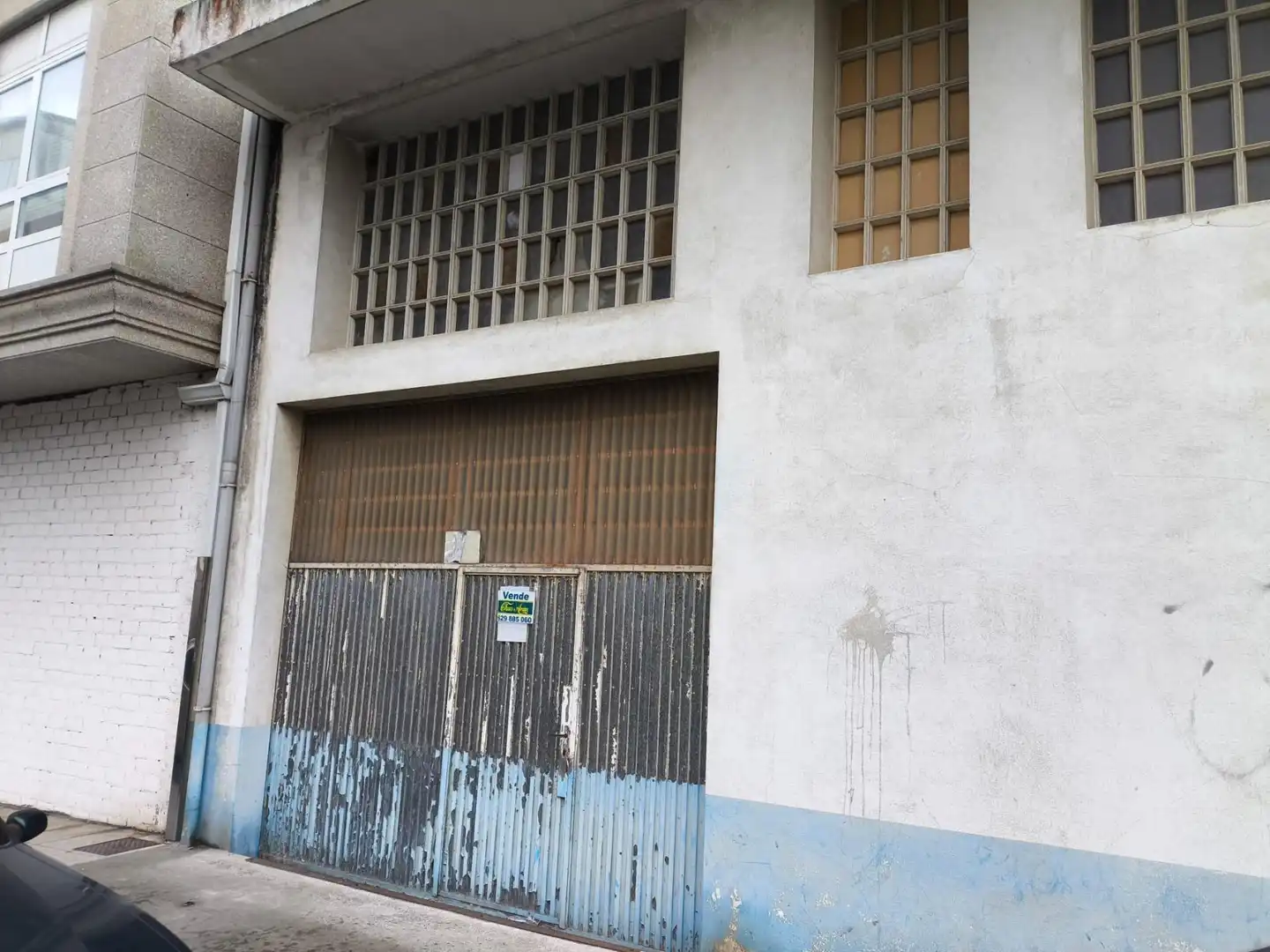 Vista exterior de Casa o xalet en venda en Carballo amb Jardí privat i Terrassa