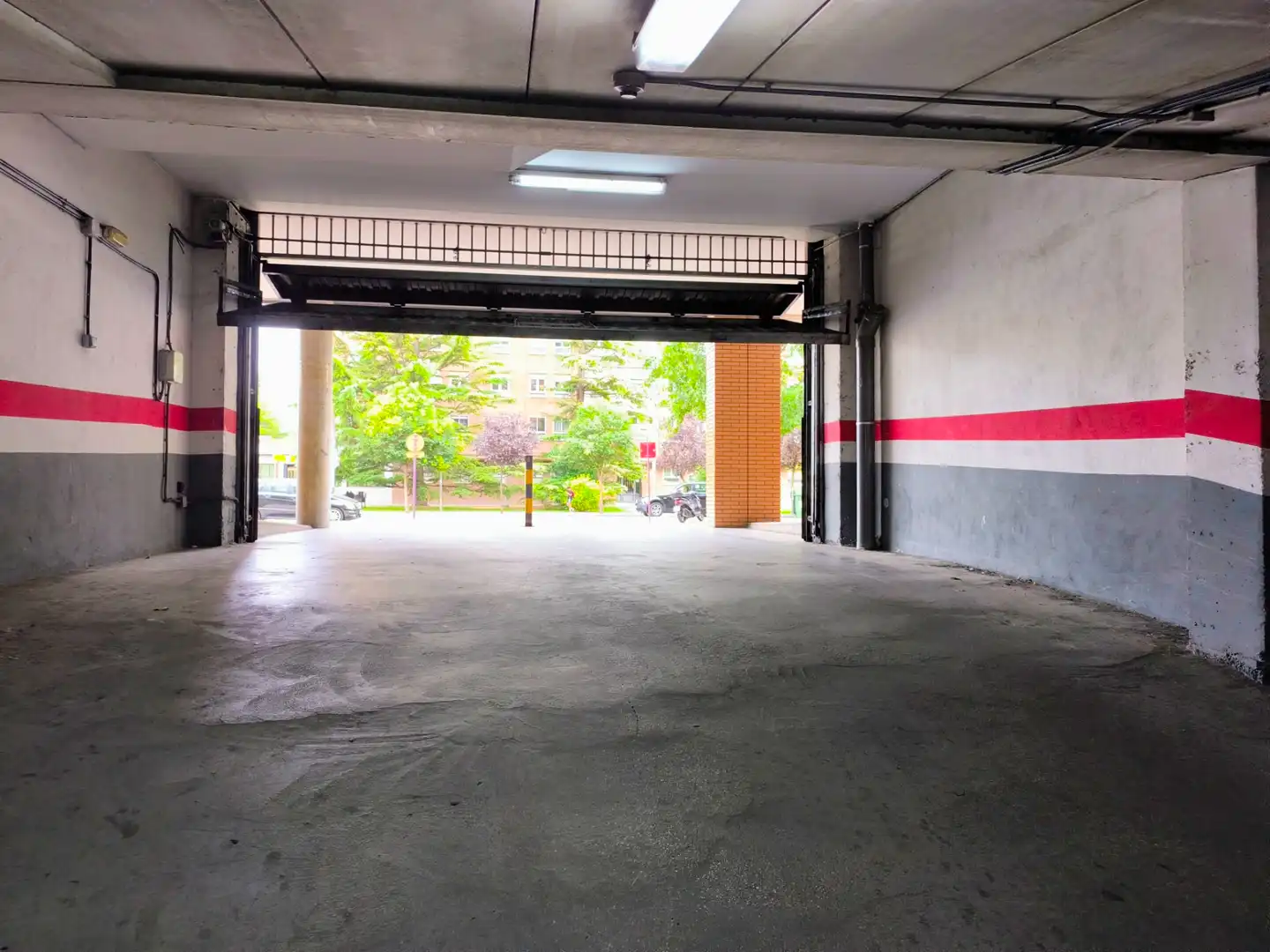 Parking of Ground floor for rent in Palencia  with Heating, Parquet flooring and Storage room