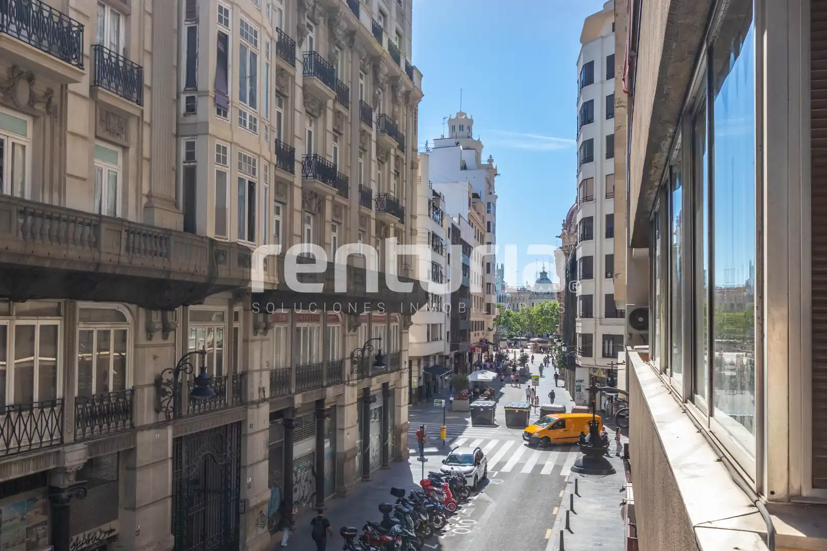 Büro mit Terrasse zur Miete in Carrer de les Garrigues