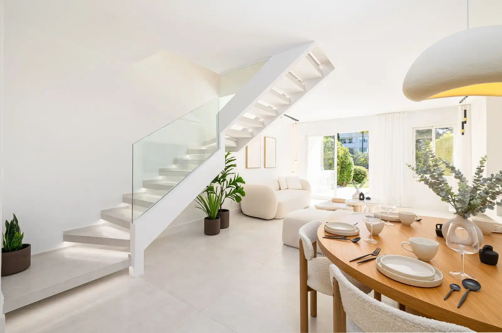 Wohnzimmer von Maisonette zum Verkauf in Marbella mit Möbliert und Gemeinschaftspool