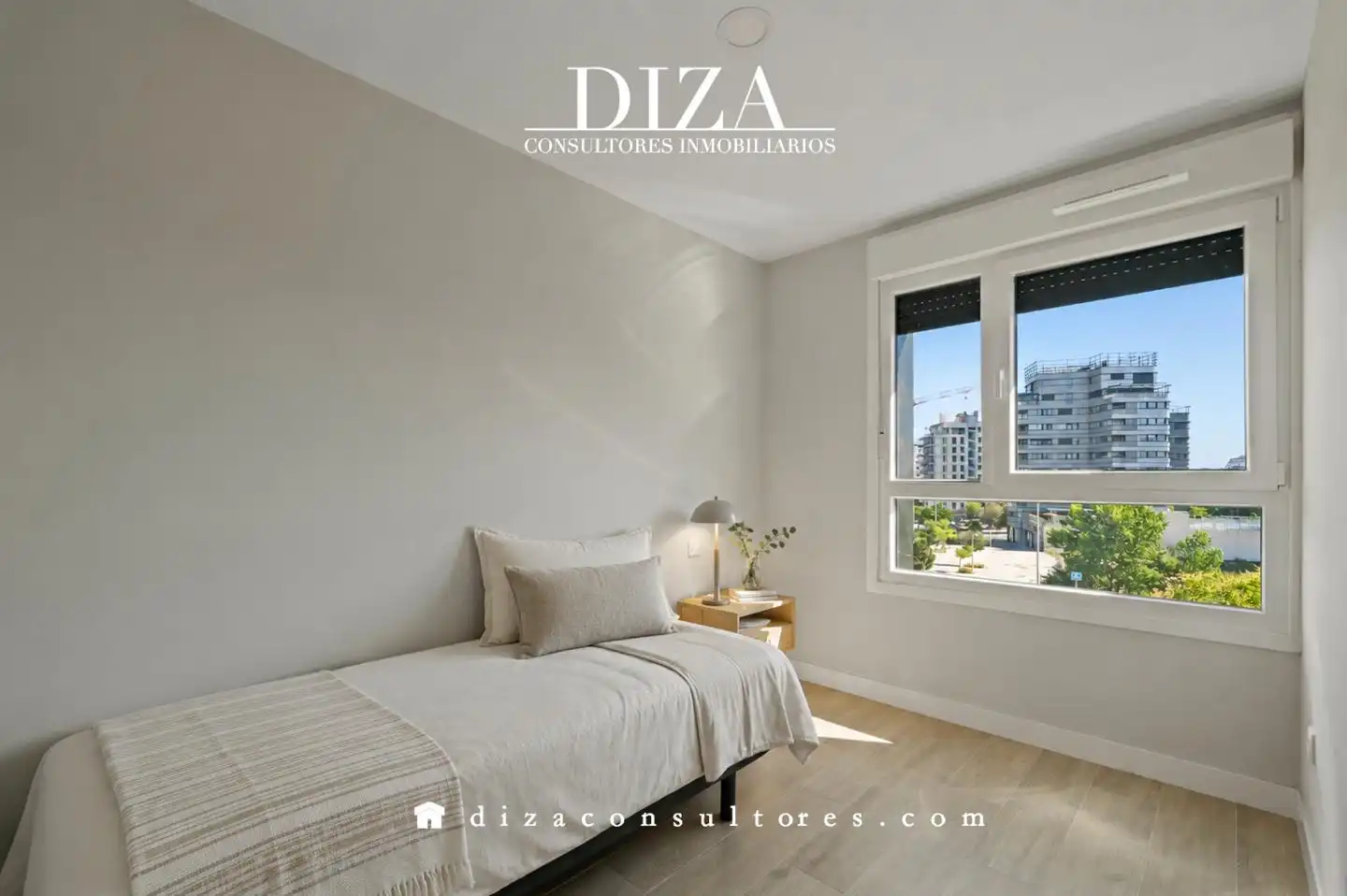 Bedroom of Flat for rent in Madrid  with Air Conditioner, Heating and Terrace