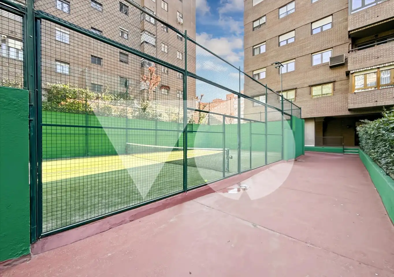 Vista exterior de Pis en venda en Madrid amb Aire condicionat i Terrassa