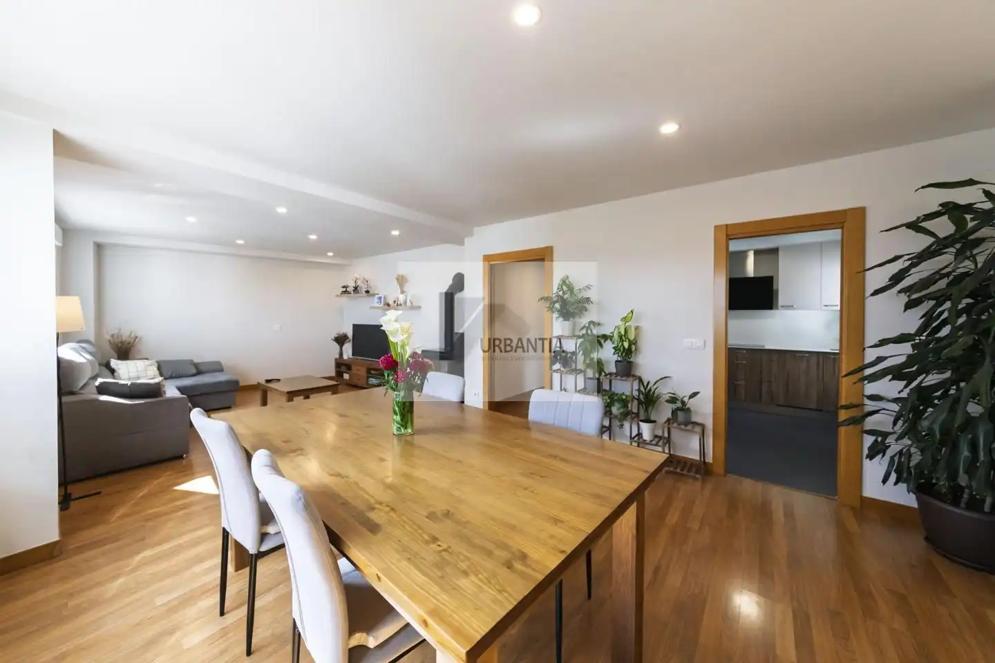 Flat for sale in Iza / Itza  with Heating, Parquet flooring and Storage room