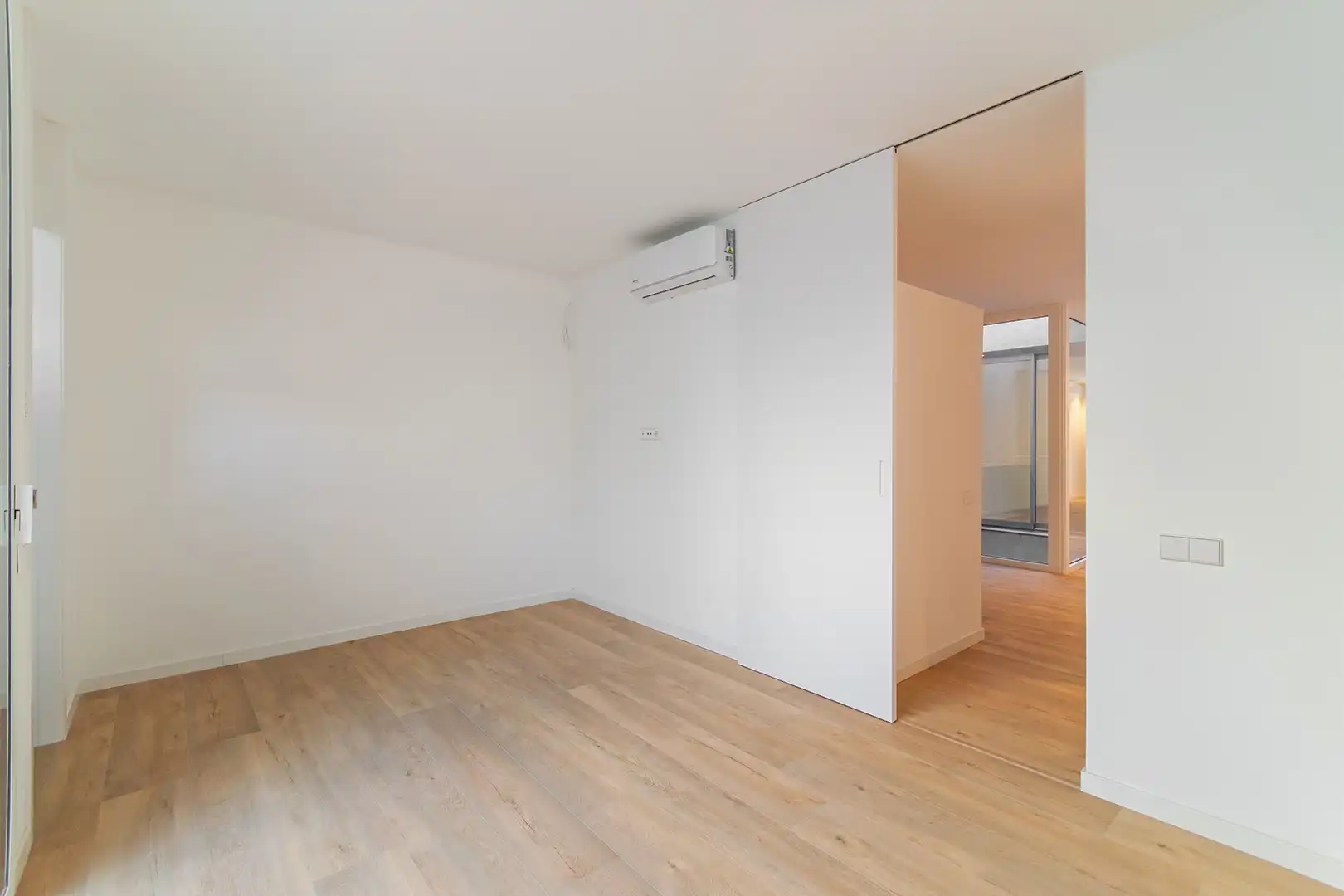 Habitación de Casa o chalet en venta en Badalona con Aire acondicionado, Terraza y Horno