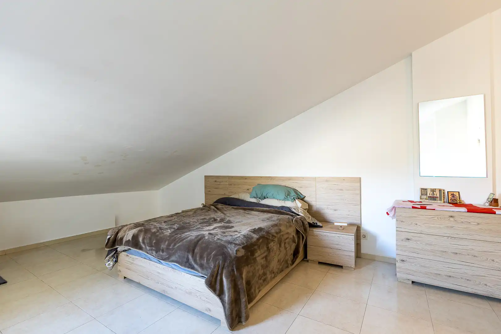 Habitación de Ático en venta en Torrelles de Foix con Calefacción y Terraza