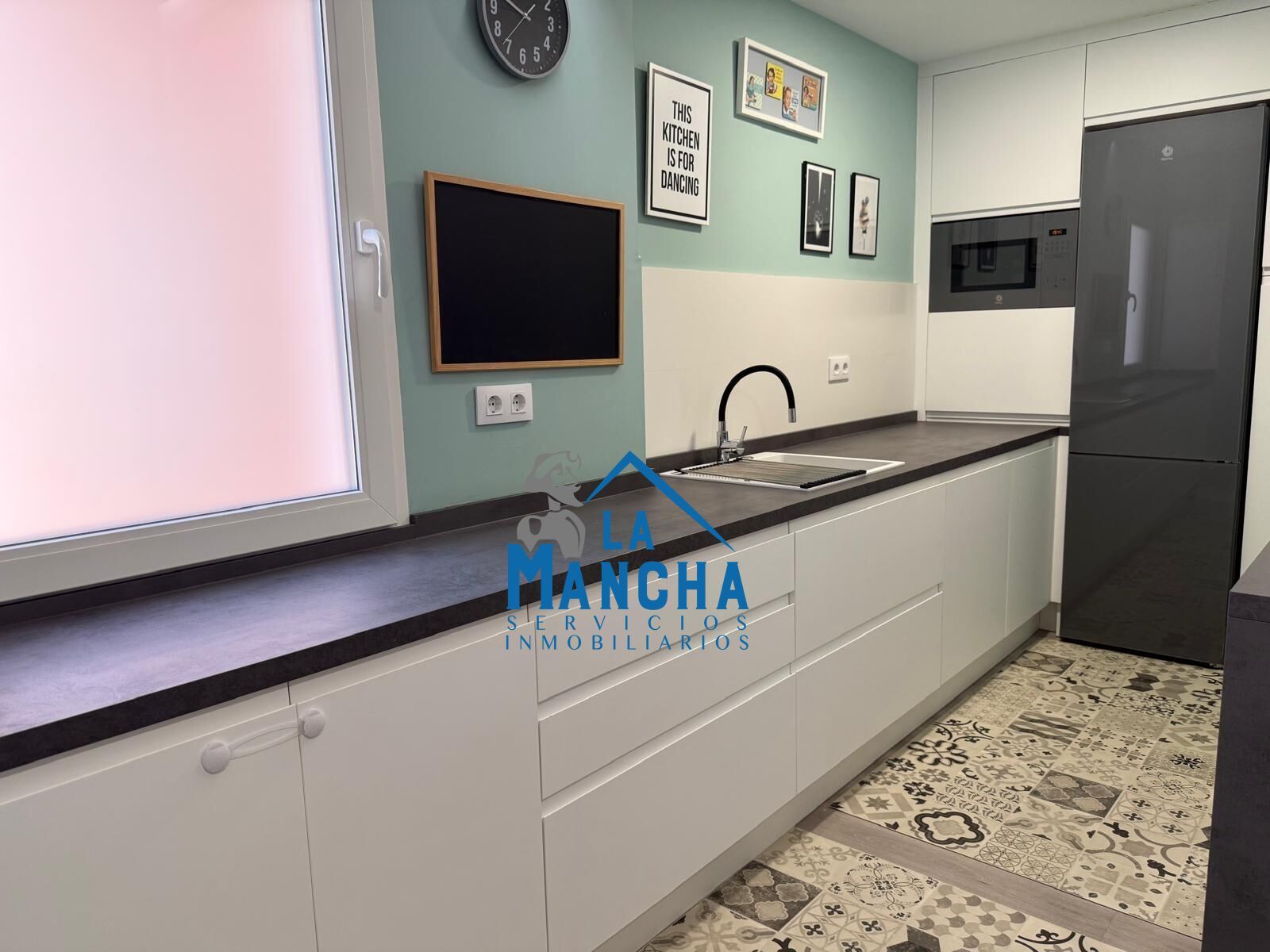 Kitchen of Flat for sale in  Albacete Capital  with Air Conditioner, Heating and Terrace