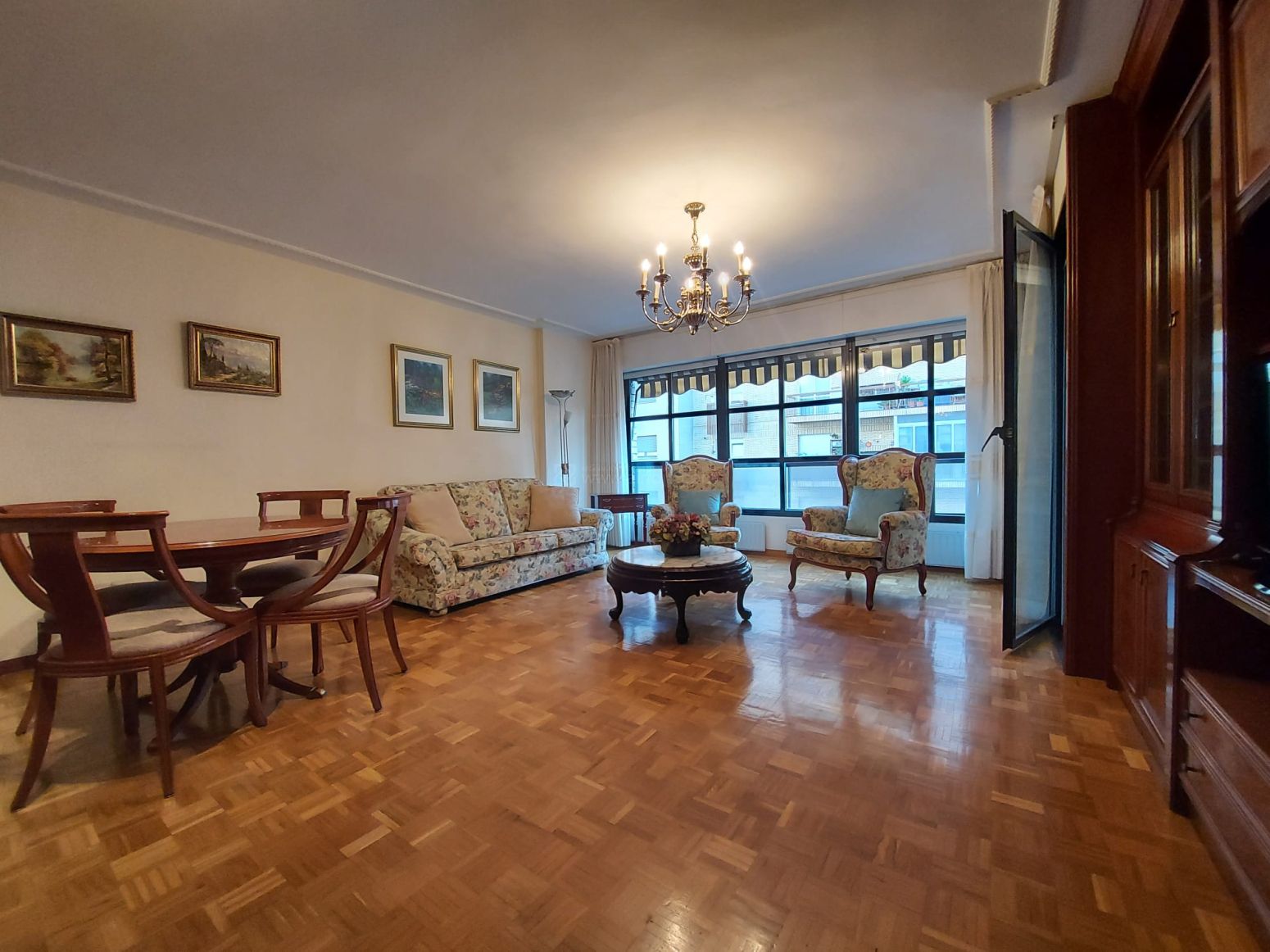 Sala de estar de Piso en venta en  Logroño con Calefacción, Parquet y Terraza