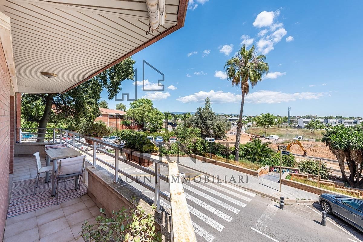 Vista exterior de Pis en venda en Cambrils amb Calefacció, Terrassa i Balcó