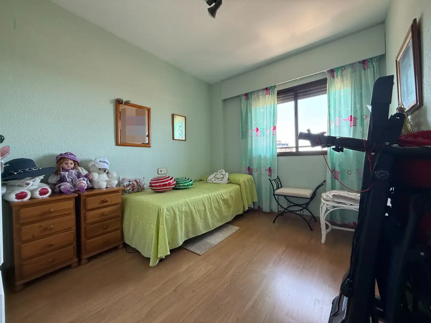 Habitación de Piso en venta en Castellón de la Plana / Castelló de la Plana con Aire acondicionado, Trastero y Horno