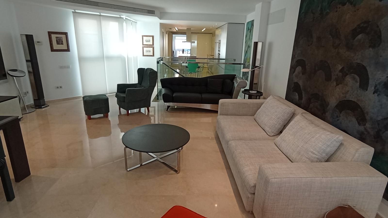 Sala de estar de Dúplex de alquiler en  Valencia Capital con Aire acondicionado, Calefacción y Terraza