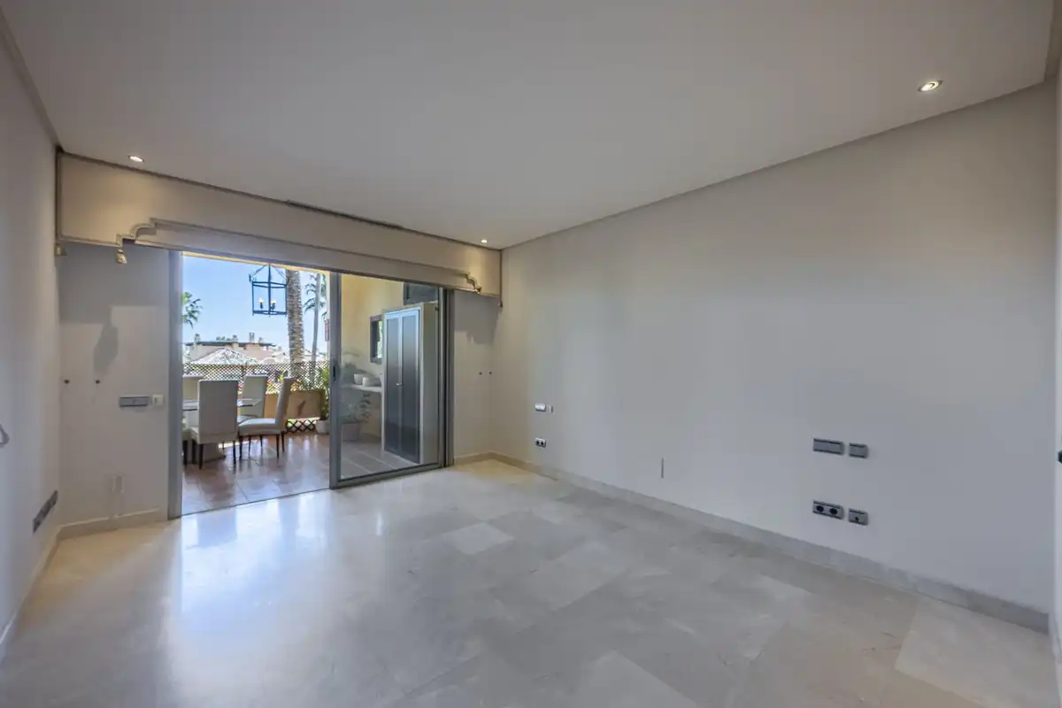 Piso con ascensor en venta en Milla de Oro, imagen 19