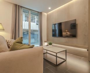 Sala d'estar de Apartament de lloguer en Las Palmas de Gran Canaria amb Aire condicionat, Calefacció i Balcó
