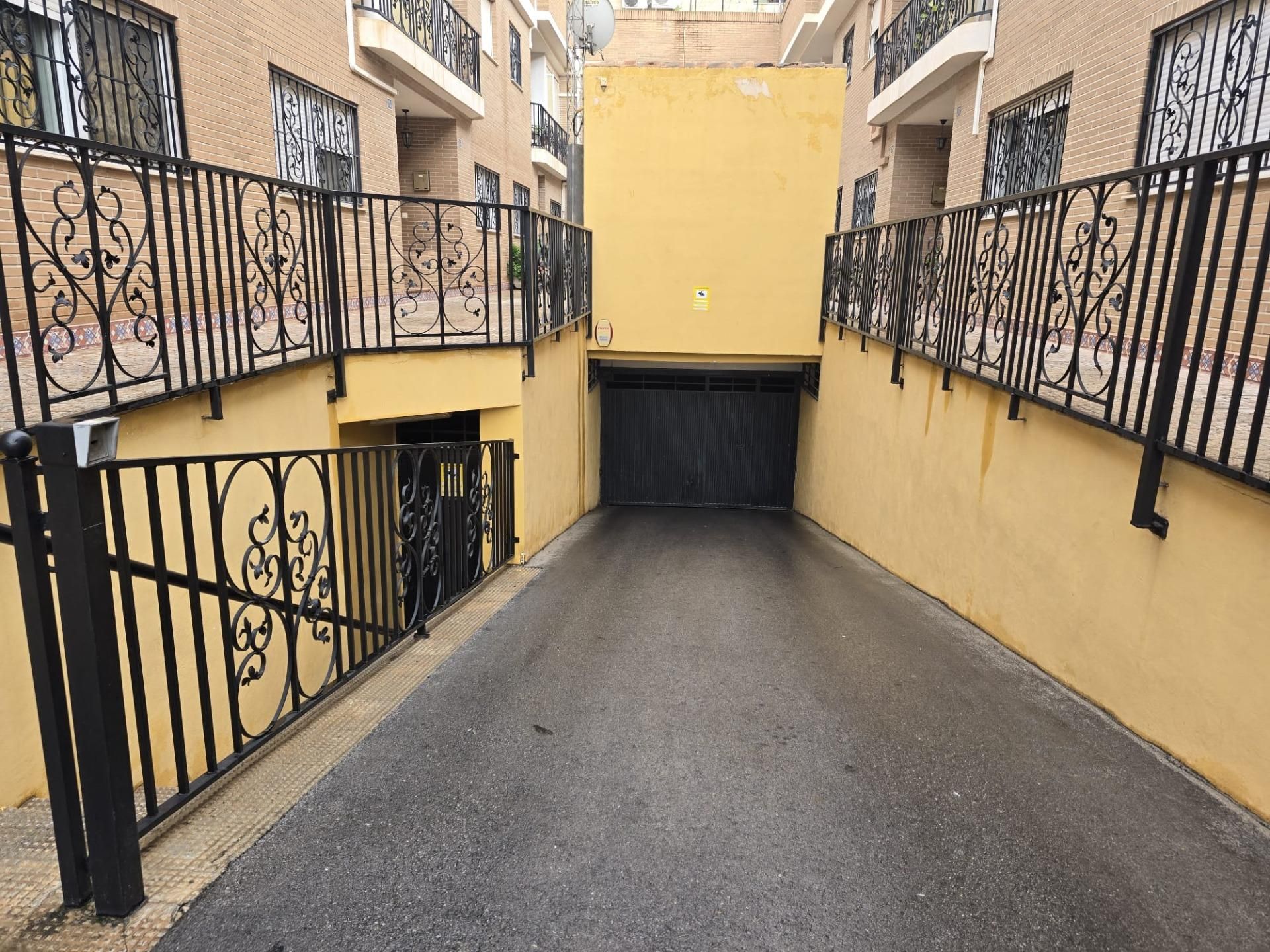 Parking of House or chalet for sale in San Vicente del Raspeig / Sant Vicent del Raspeig  with Terrace, Storage room and Balcony