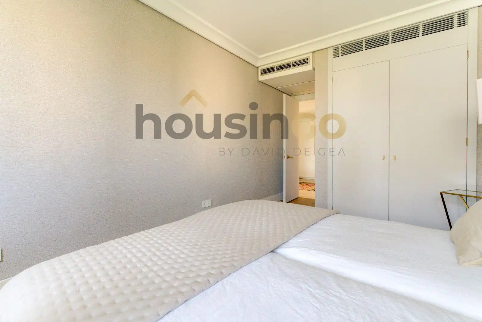 Habitación de Piso de alquiler en Madrid con Aire acondicionado, Calefacción y Amueblado