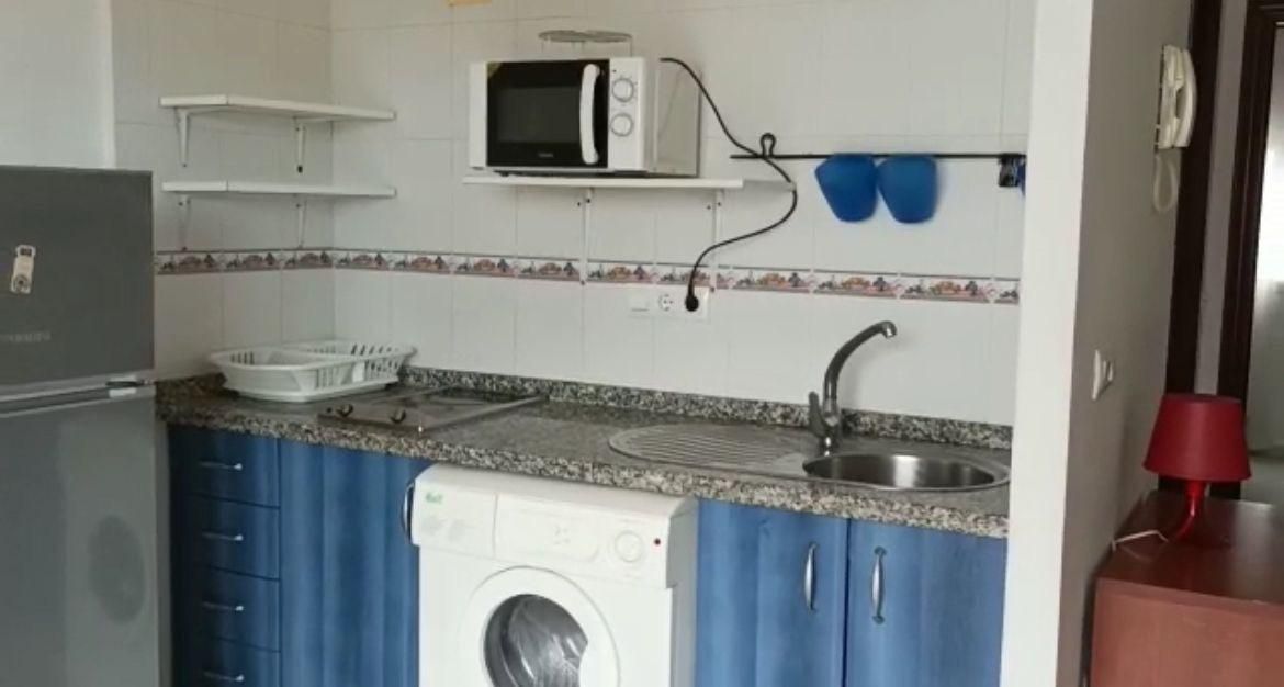 Kitchen of Apartment for sale in Dos Hermanas