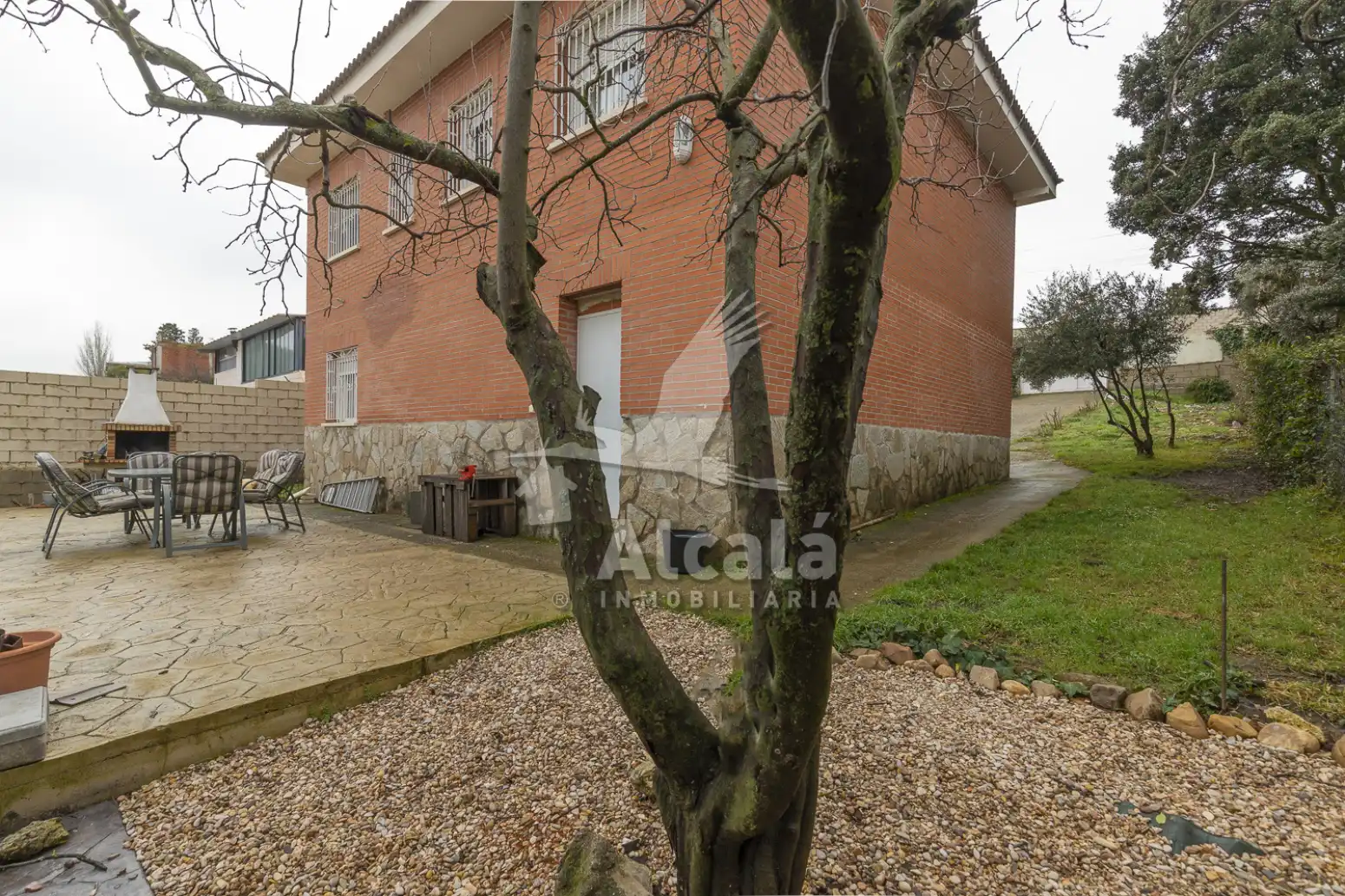 Vista exterior de Casa o chalet en venta en Torrejón del Rey con Calefacción y Piscina